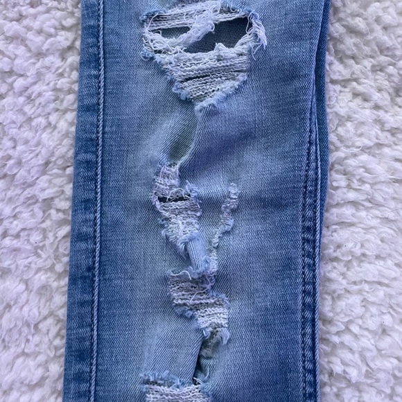 HOLLISTER Ripped Skinny Jeans - Picture 2 of 6